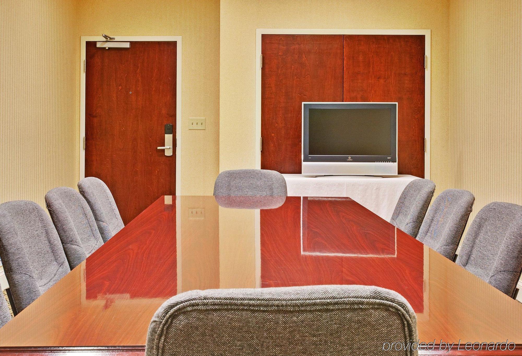 Holiday Inn Express & Suites Dyersburg By Ihg Einrichtungen foto