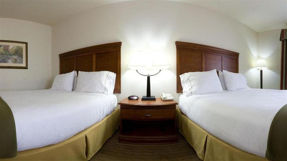 Holiday Inn Express & Suites Dyersburg By Ihg Exterior foto