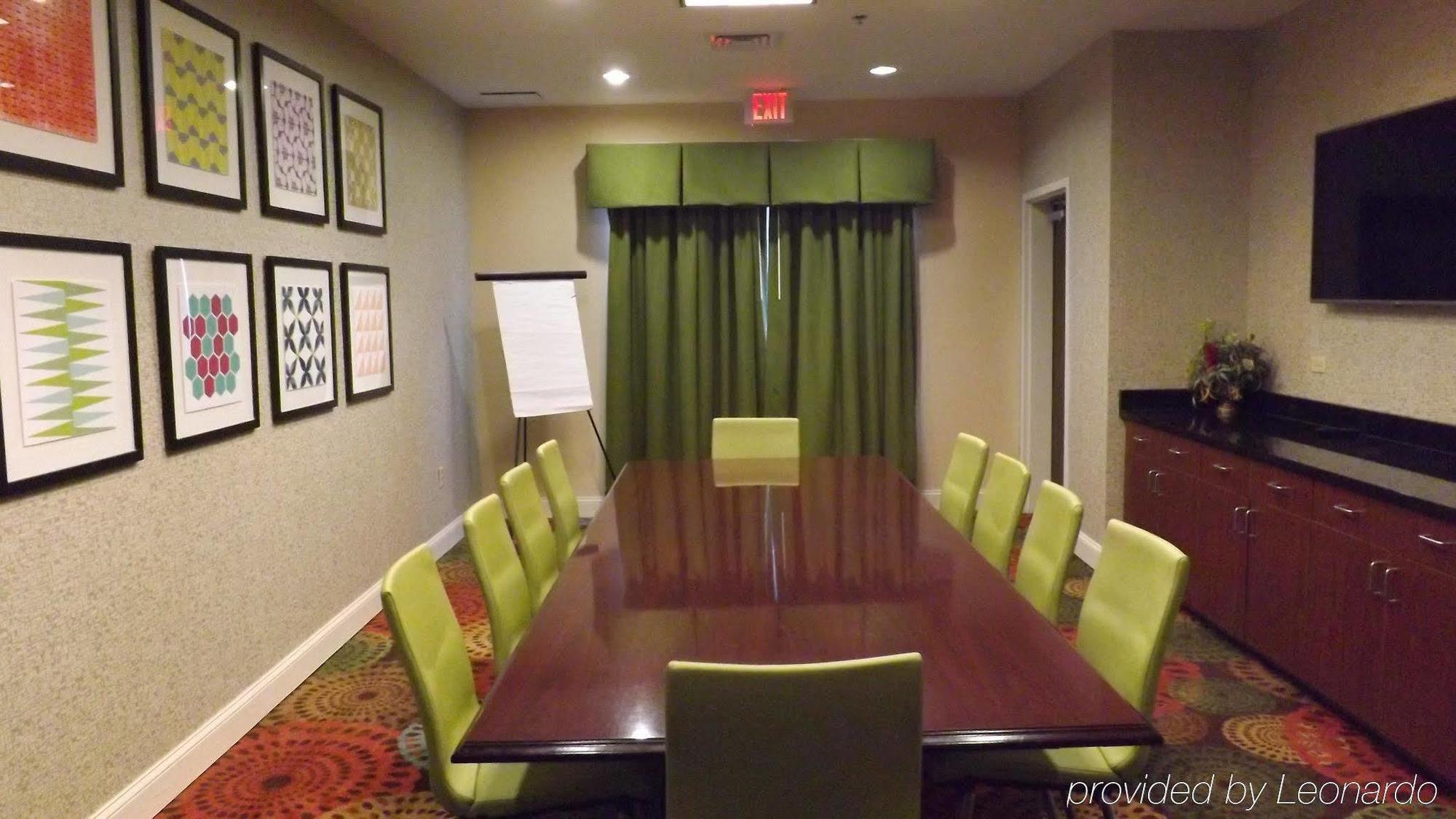 Holiday Inn Express & Suites Dyersburg By Ihg Exterior foto